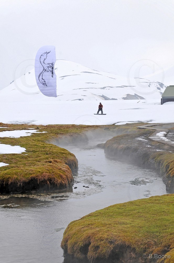 120324-025 © B.Boone