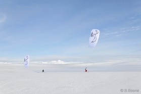 Jérome Josserand et Guillaume Chastagnol - snowkite en Islande
